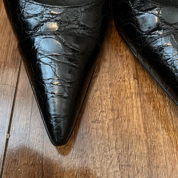 Gucci Crocodile Pumps - Picture 3 of 4